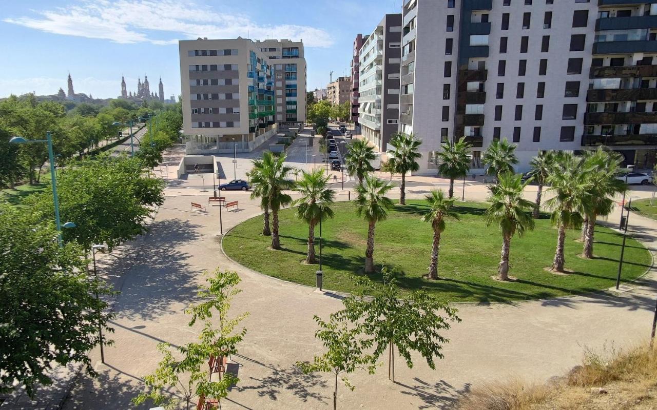 Apartament El Balcon Del Ebro By Alogest- Vistas, Piscina Y 2 Parking Saragossa Zewnętrze zdjęcie